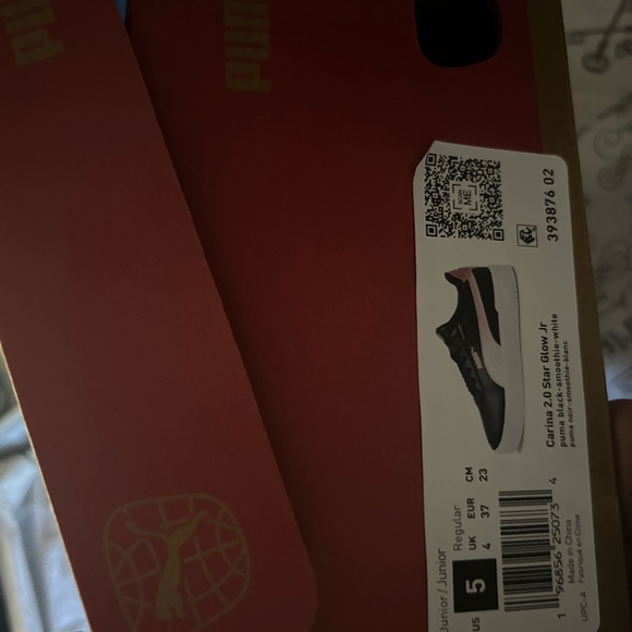 Kids pumas shoes - Picture 3 of 3